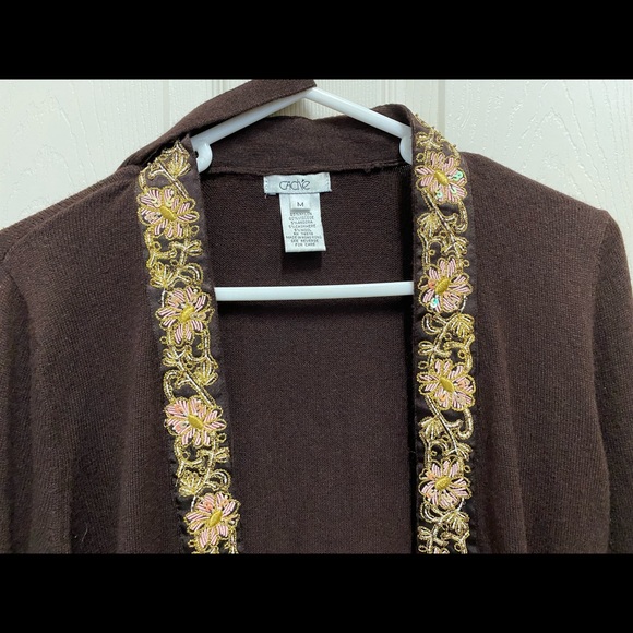 Brown Cache sweater - Picture 3 of 3